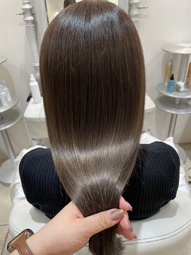 ザックラフィネ(ZACC raffine) 髪質改善/艶カラー/艶髪/オリーブベージュ/20代/30代