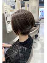 クラメール 黒崎コムシティ店(Kraemer) くびれショート＆斜めバングのショートボブ