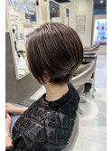 くびれショート&斜めバングのショートボブ