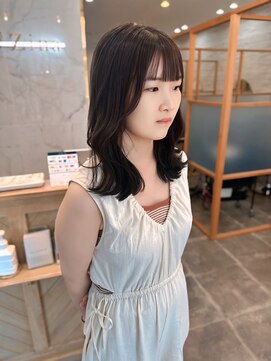 ジーナ 福岡千早(Zina) 『Zina千早』小顔/マロンカラー/ブラウン/黒髪/ワンレン