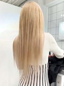 ウィコ 新宿(WICO) ミルクティーベージュ[新宿駅/ワンレン/ダブルカラー/小顔]