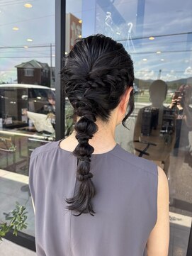 アチーブリス(achieve Liss) お呼ばれヘア 編みおろし