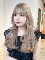 アルバム 銀座(ALBUM GINZA)&nbsp;ハイトーン顔周りレイヤーロング韓国ヘア前髪カット_ba567631
