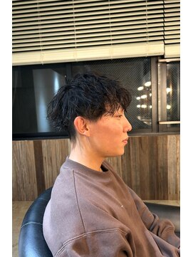 ビハインドザカーテン(BEHIND THE CURTAIN) 【癖毛風パーマ】マッシュベース