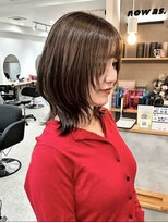 アト(Ato.) 顔まわりレイヤーでつくるくびれヘア