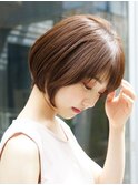 ショートヘア顔周りレイヤーブリーチダブルカラーショートボブ