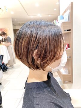 アッシュ 大泉学園店(Ash) 古くならない前下がりショートボブ【Ash大泉学園 横山】