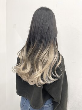 アライブ キチジョウジ(ALIVE Kichijoji) ホワイトベージュグラデーションカラー