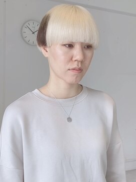 ターン ヘアー(TAAN HAIR) ホワイトカラー