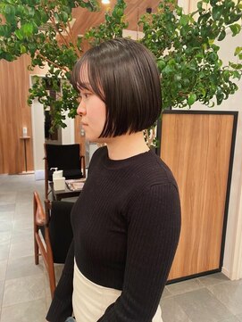 テュケー(TYCHE) コンパクトにまとまるミニボブ