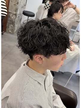 エイド 渋谷(aid) 刈り上げマッシュ×波巻きパーマ