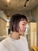 ヒュー(Hue)&nbsp;とてもシンプルなボブ