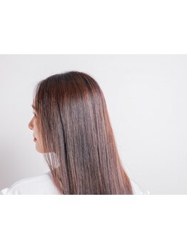 美しくありたい女性ならではの髪のお悩みへ…経験豊富なstylistが親身に相談に乗ってくれる♪[髪質改善]