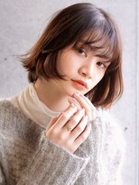 イメチェン/ホワイトブロンド/外ハネボブ/ワイドバング/表参道