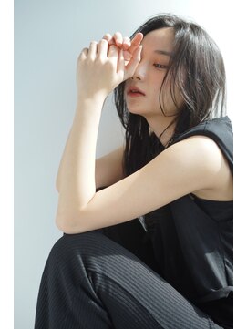 ルフュージュ バイ プロデュース 相模大野店(Refuge by Produce) 暗髪/レイヤーカット/長めバング