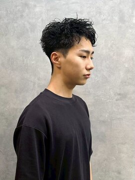 オルカ(ORCA) men's/メンズ/フェザーパーマ/黒染め/韓国/ニュアンスパーマ