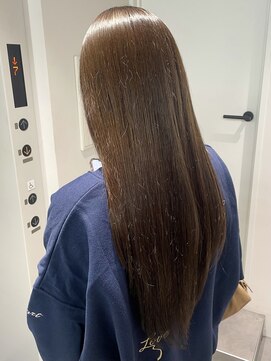 トリッカ シブヤ(TRICCA SHIBUYA) グレージュ透明感カラー艶髪ロング髪質改善縮毛矯正20代