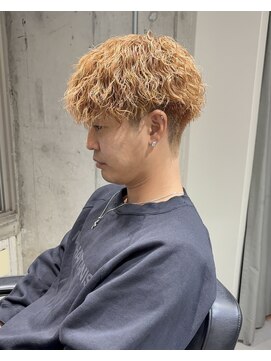 ハイプ(HYPE) フェザーパーマ/センターパート/シャドウパーマ/眉毛