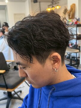 フゥ 宇都宮戸祭(FeU) 宇都宮メンズカットメンズパーマ波巻きスパイラルパーマツイスパ