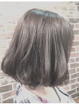 ヘアサロンエム 渋谷店(HAIR SALON M) オトナ可愛い☆アッシュグレイフェザーボブ