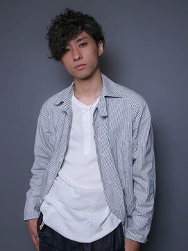 オーシャン ラックスビー(OCEAN LUXBE) クール黒髪メンズパーマ
