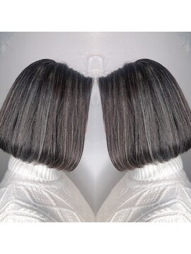 フレーム なんば店(FRAME) 【FRAME なんば】白っぽいハイライトカラー☆