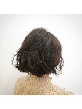ピース(piEcE) Fluffy Perm 20代30代40代50代 束感  パーマ