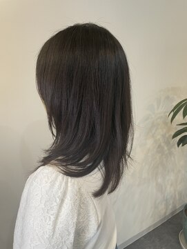 トリート(treat) ナチュラルレイヤースタイル