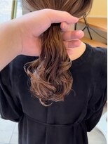 ブルーモスク トウキョウ(TOKYO)&nbsp;結んで可愛いコテ巻き風パーマ