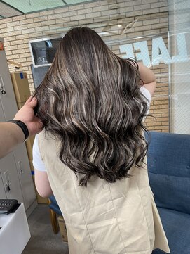 ラフ(LAFF) #バレイヤージュ#グレージュカラー#ボブウルフ#ココアベージュ