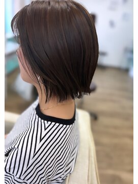 エヌプラス ヘアー(N+ hair) 切りっぱなしボブ