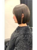 ぱつっとボブカット
