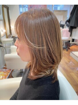 テテアテテ(tete a tete) ミディアムヘア