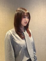 リア(Li'a)&nbsp;レイヤーカット＋ピンクベージュ