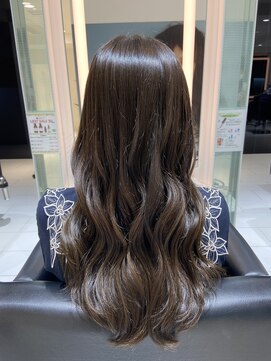 エアー 大阪(AIR) 【AIR大阪】栃本優美 お客様ヘア オリーブベージュ