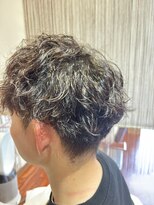 クリエイティブヘアーエィス(creative hair Ace)&nbsp;MEN’S/刈り上げセンターパート/ニュアンスパーマ/登米市
