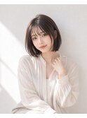 グレージュブラウン×柔らかボブ