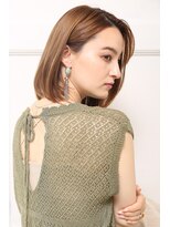 クラッチ ユニ(CLUTCH uni)&nbsp;くびれミディナチュラルワンカールボブd6