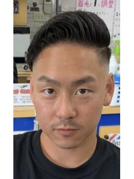 カットハウス 2ブロックスキンフェード