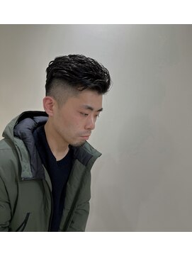 プレミアムバーバー 原宿店(PREMIUM BARBER produce by HIRO GINZA) カジュアルなオールバックスタイル