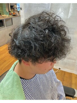 メンズサロン エクシア ブラト(brat) マッシュ×スパイラルパーマ