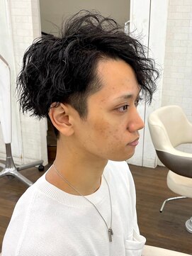 ヘアアンドビューティ ガーデン ベルモール店(HAIR AND BEAUTY GARDEN) 波巻きスパイラルパーマツイストパーマセンターパートウルフ