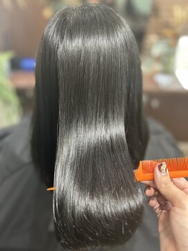 ルアン(Luan) ブルーアッシュ