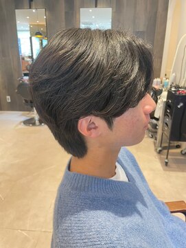 ダブル(W) センターパート/フェザーパーマ