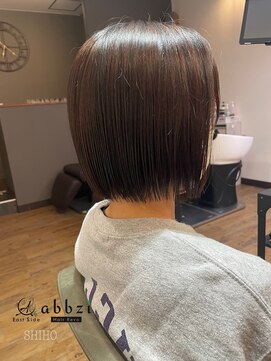 アブジーイースト(abbzi East) ぷつっとボブ