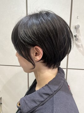 ヴァネッサ VANESSA 20代30代40代大人美人丸みショートボブ白髪ぼかしハイライト鶴見