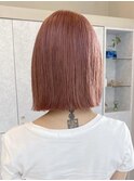 グレージュ切りっぱなしボブ前髪ありミニボブミルクティベージュ