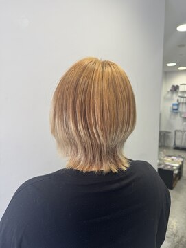 ヘアーアンドアート ルミナ(HAIR&ART LUMINA) 【KAHO】くびれカット