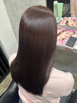 チェリーレッド