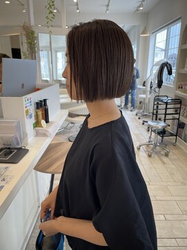 カシェ シモムラ(Cashe'e SHIMOMURA) ぱツンボブ